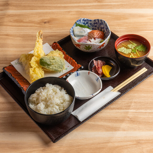 【おすすめ天丼など】ランチメニューが大幅リニューアルしました | 六金 仙台駅前店